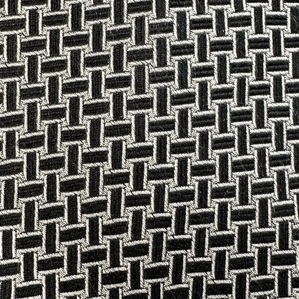 Vintage Geoffrey Beene Silk Tie Black Silver Geometric USA Designer 90s 59x3.75